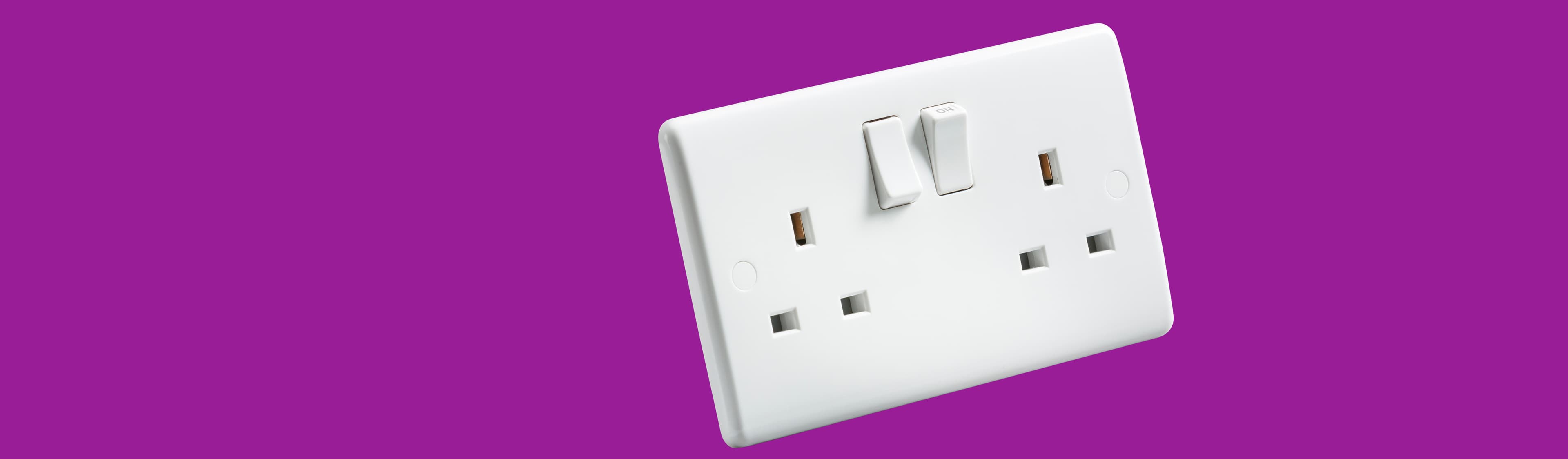 Knightsbridge White Socket