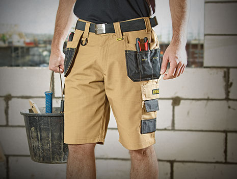 Dewalt Clothing | Screwfix Website